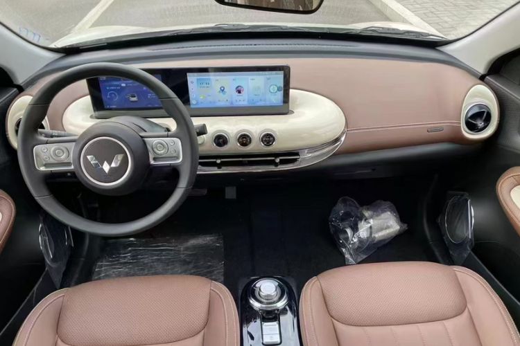 Used Wuling Bingo 2024 333 km Enjoyment Version Interior 1
