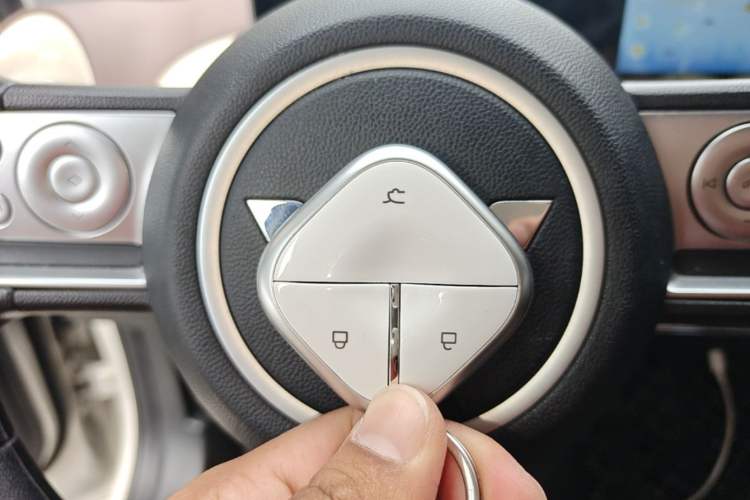 Used Wuling Bingo 2024 333 km Enjoyment Version Interior 1