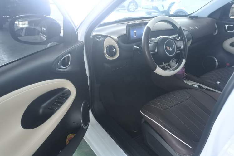 Used Wuling Bingo 2024 203km Light Edition Interior 2