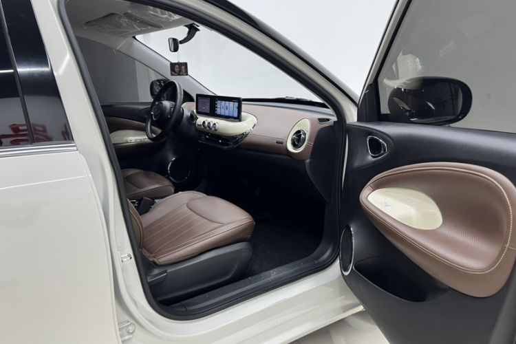 Used Wuling Bingo 2024 333 km Enjoyment Version Interior 2
