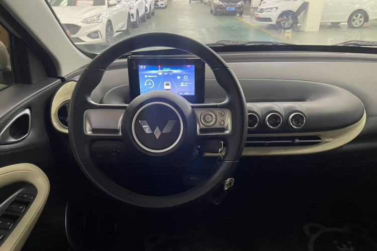 Used Wuling Bingo 2024 203km Light Edition Interior 2