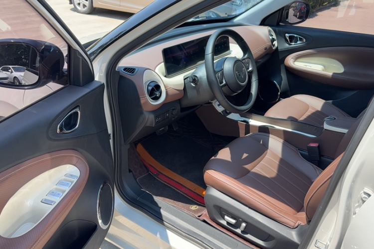 Used Wuling Bingo 2024 333 km Lingxi Connected Version Interior 2