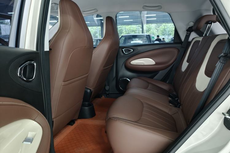 Used Wuling Bingo 2024 333 km Enjoyment Version Interior 3