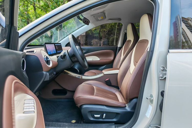 Used Wuling Bingo 2024 333 km Lingxi Connected Version Interior 3