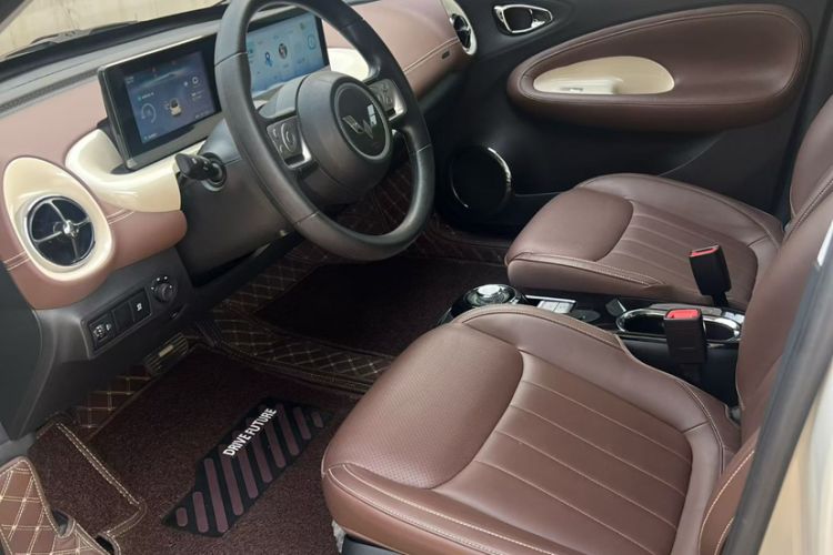 Used Wuling Bingo 2024 333 km Enjoyment Version Interior 4