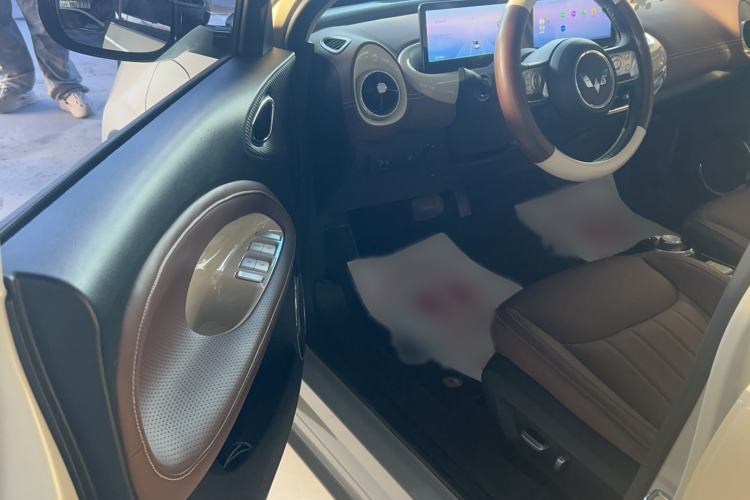 Used Wuling Bingo 2024 333 km Lingxi Connected Version Interior 4