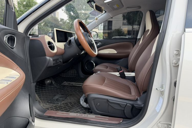 Used Wuling Bingo 2024 333 km Enjoyment Version Interior 4