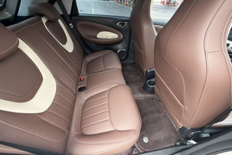 Used Wuling Bingo 2024 333 km Enjoyment Version Interior 6