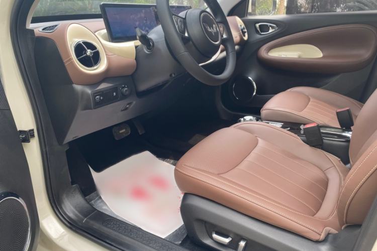 Used Wuling Bingo 2024 333 km Lingxi Connected Version Interior 6