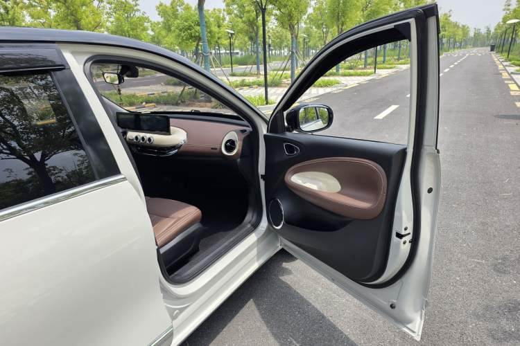 Used Wuling Bingo 2024 333 km Enjoyment Version Interior 7
