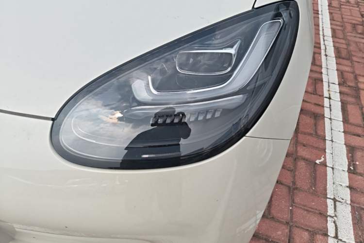 Used Wuling Bingo 2024 333 km Enjoyment Version Left Front Headlight