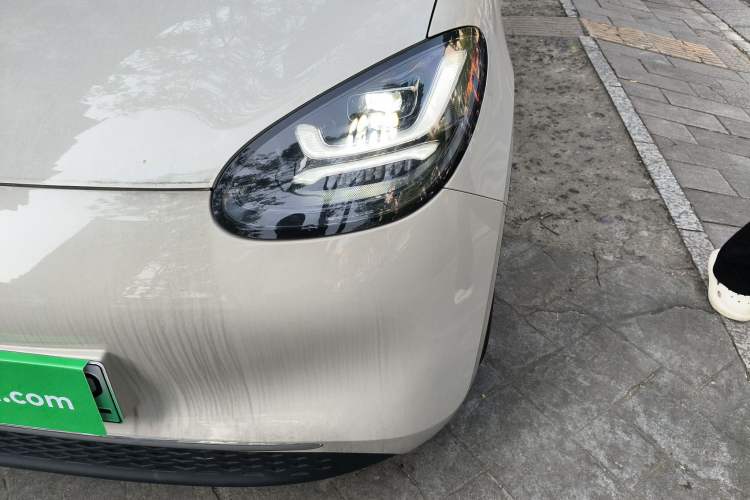 Used Wuling Bingo 2024 333 km Lingxi Connected Version Left Front Headlight
