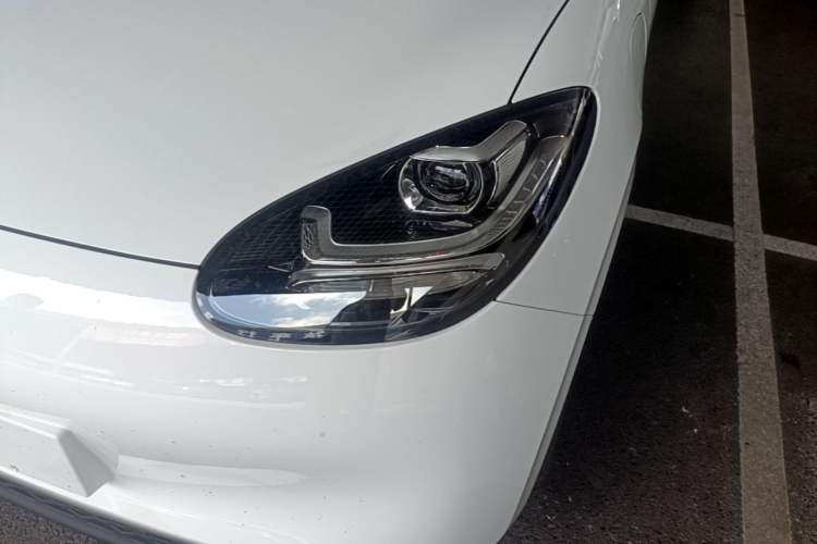 Used Wuling Bingo 2024 203km Light Edition Left Front Headlight