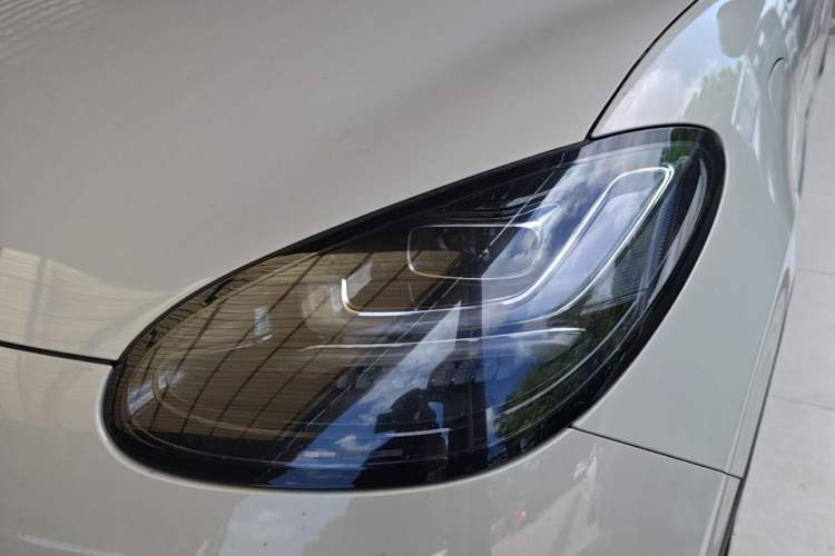 Used Wuling Bingo 2024 333 km Enjoyment Version Left Front Headlight