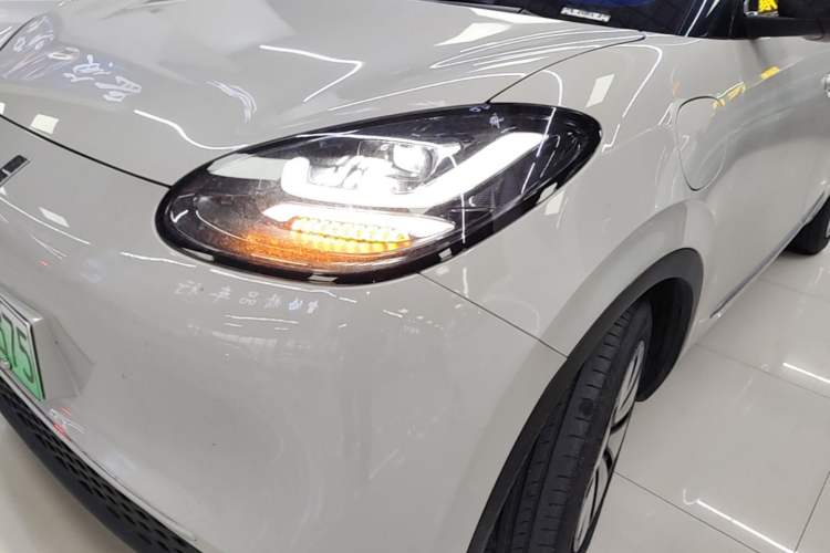 Used Wuling Bingo 2024 333 km Lingxi Connected Version Left Front Headlight