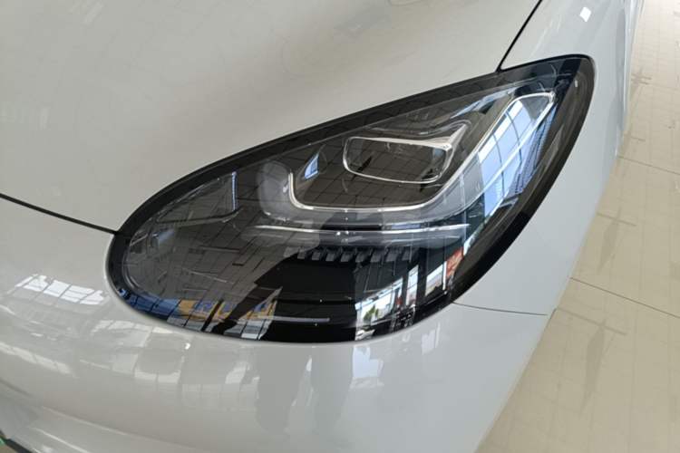 Used Wuling Bingo 2024 333 km Enjoyment Version Left Front Headlight