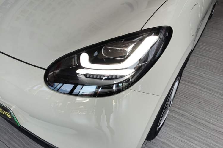 Used Wuling Bingo 2024 333 km Lingxi Connected Version Left Front Headlight