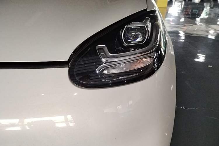Used Wuling Bingo 2024 203km Light Edition Left Front Headlight