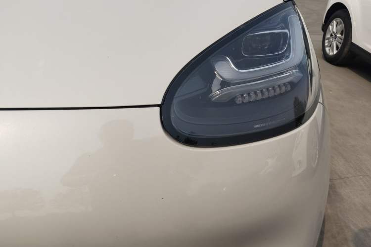 Used Wuling Bingo 2024 333 km Enjoyment Version Left Front Headlight
