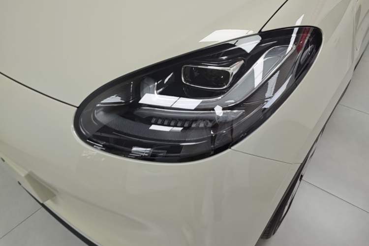 Used Wuling Bingo 2024 333 km Enjoyment Version Left Front Headlight