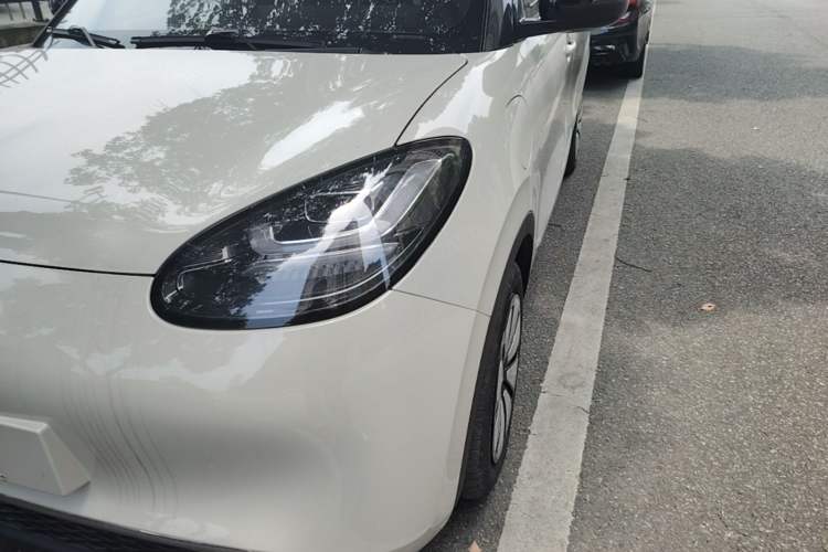 Used Wuling Bingo 2024 333 km Lingxi Connected Version Left Front Headlight