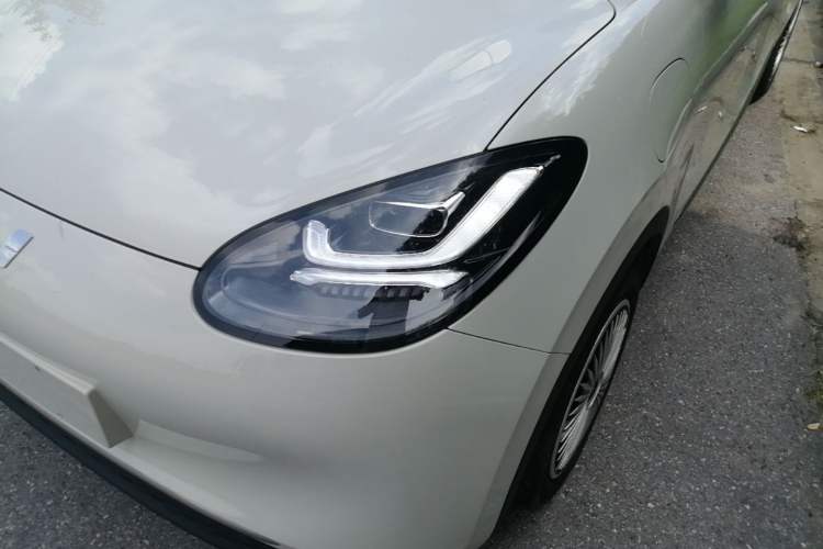 Used Wuling Bingo 2024 333 km Lingxi Connected Version Left Front Headlight