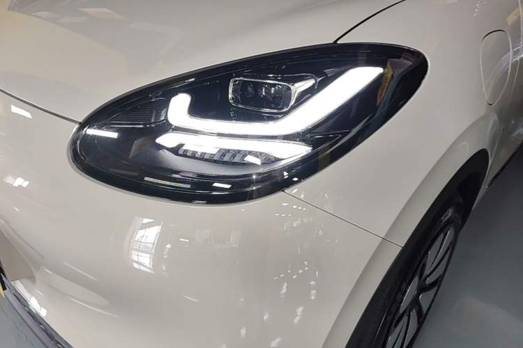 Used Wuling Bingo 2024 333 km Enjoyment Version Left Front Headlight