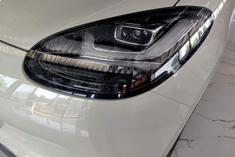 Used Wuling Bingo 2024 333 km Lingxi Connected Version Left Front Headlight