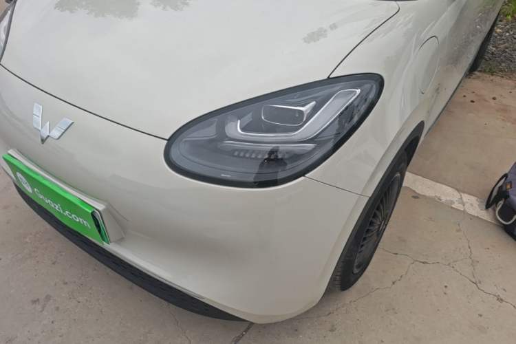 Used Wuling Bingo 2024 333 km Lingxi Connected Version Left Front Headlight