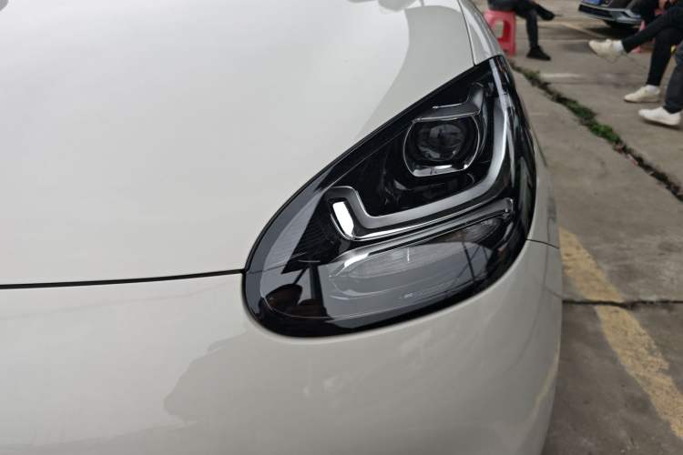 Used Wuling Bingo 2024 203km Light Edition Left Front Headlight