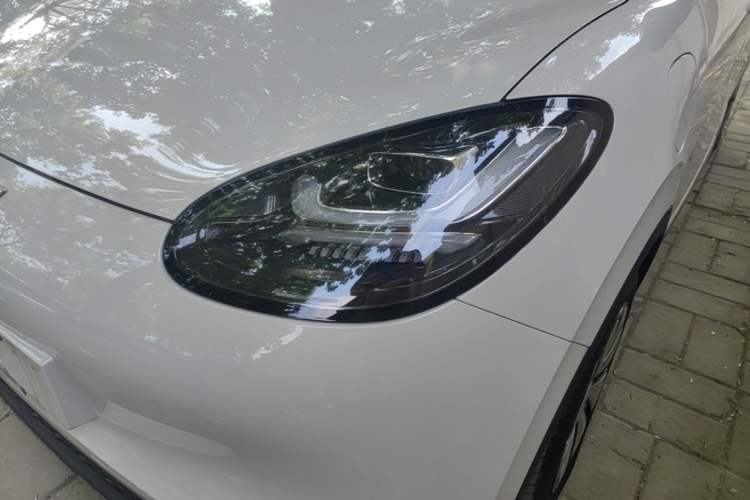 Used Wuling Bingo 2024 333 km Lingxi Connected Version Left Front Headlight