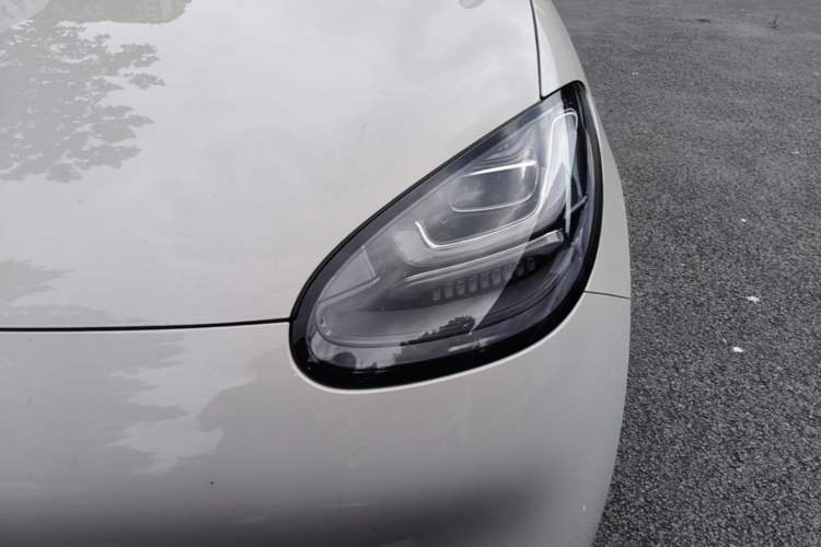 Used Wuling Bingo 2024 333 km Lingxi Connected Version Left Front Headlight