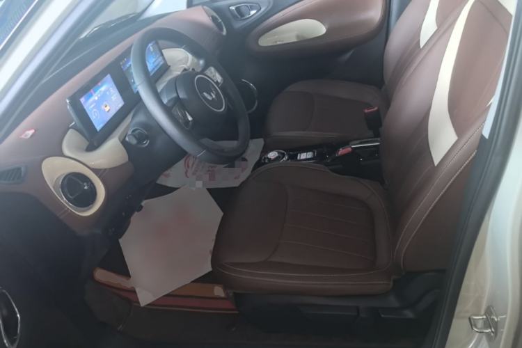 Used Wuling Bingo 2024 333 km Lingxi Connected Version Left Front Seat