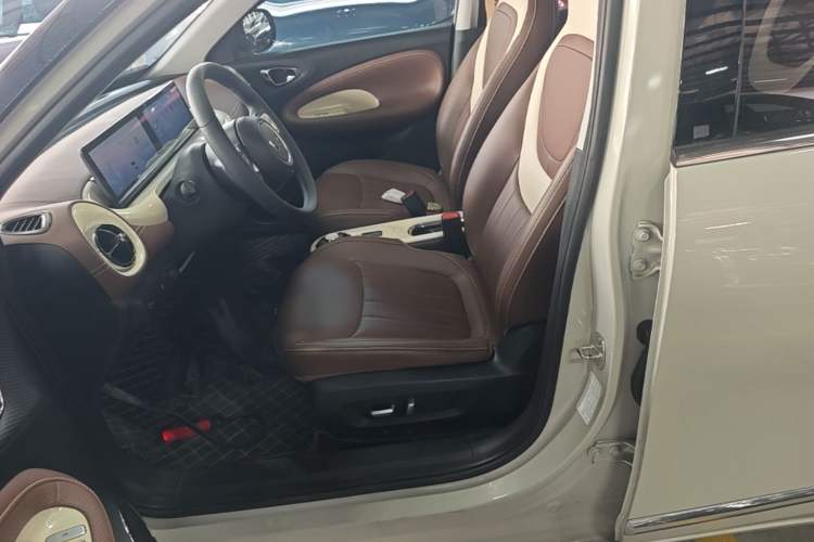 Used Wuling Bingo 2024 333 km Lingxi Connected Version Left Front Seat