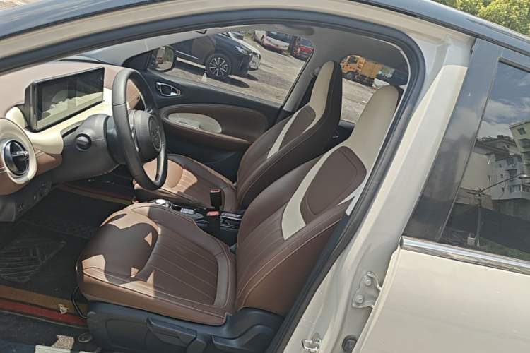 Used Wuling Bingo 2024 333 km Enjoyment Version Left Front Seat