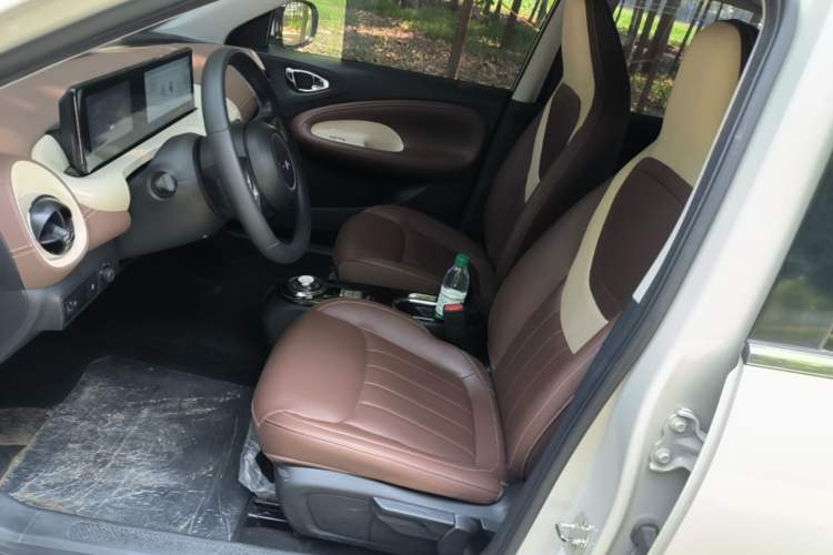 Used Wuling Bingo 2024 333 km Enjoyment Version Left Front Seat