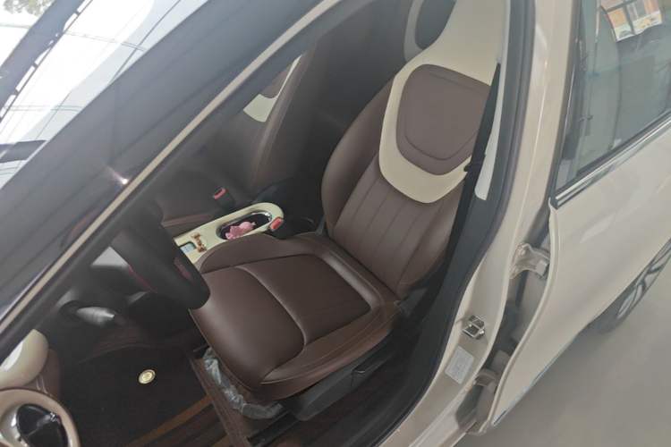 Used Wuling Bingo 2024 333 km Enjoyment Version Left Front Seat
