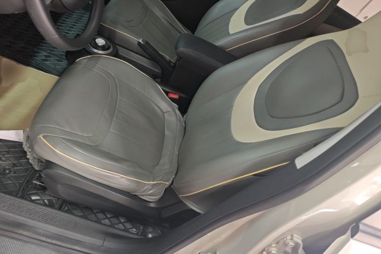 Used Wuling Bingo 2024 203km Light Edition Left Front Seat