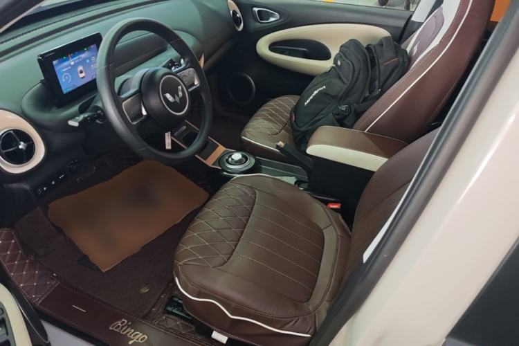 Used Wuling Bingo 2024 203km Light Edition Left Front Seat