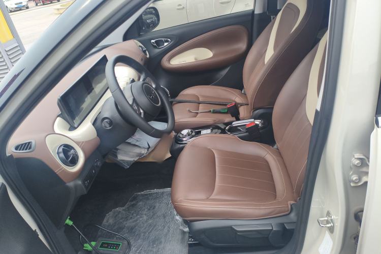 Used Wuling Bingo 2024 203km Light Edition Left Front Seat