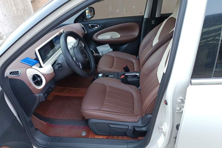 Used Wuling Bingo 2024 333 km Enjoyment Version Left Front Seat