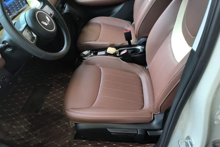 Used Wuling Bingo 2024 333 km Enjoyment Version Left Front Seat