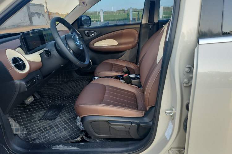 Used Wuling Bingo 2024 333 km Enjoyment Version Left Front Seat
