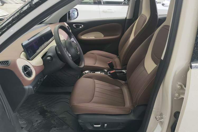 Used Wuling Bingo 2024 333 km Lingxi Connected Version Left Front Seat