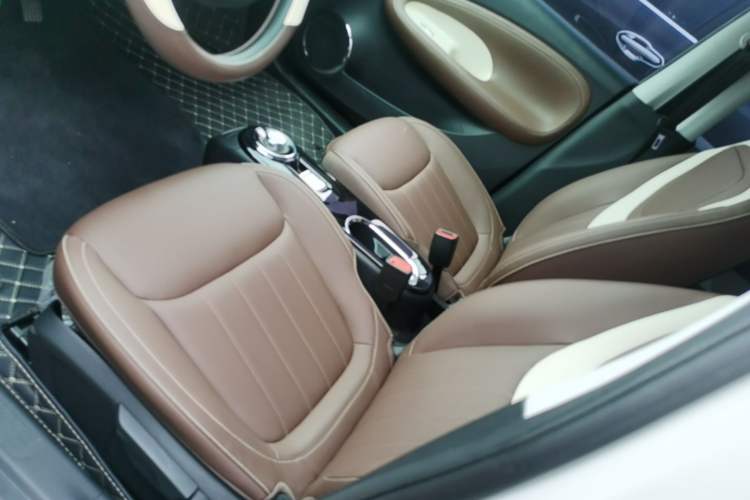 Used Wuling Bingo 2024 333 km Enjoyment Version Left Front Seat