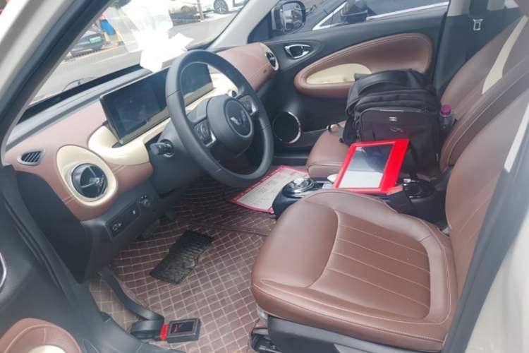 Used Wuling Bingo 2024 333 km Enjoyment Version Left Front Seat