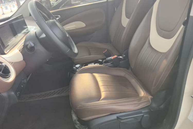 Used Wuling Bingo 2024 333 km Enjoyment Version Left Front Seat