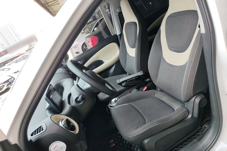 Used Wuling Bingo 2024 203km Light Edition Left Front Seat