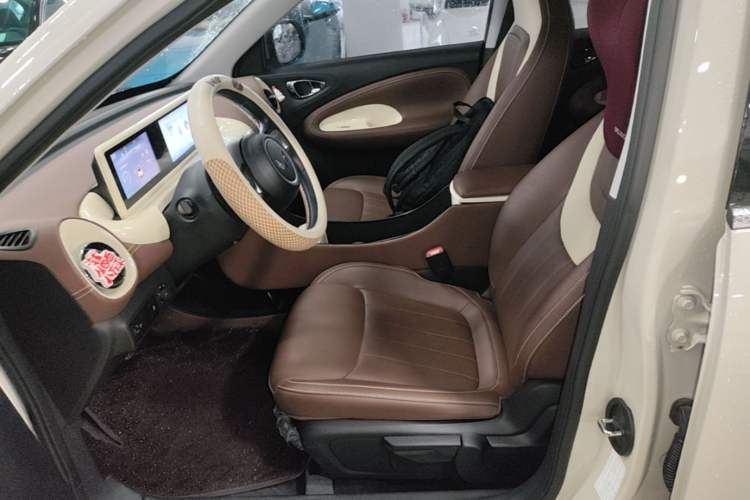 Used Wuling Bingo 2024 333 km Enjoyment Version Left Front Seat