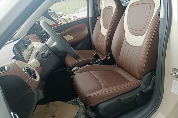 Used Wuling Bingo 2024 333 km Enjoyment Version Left Front Seat